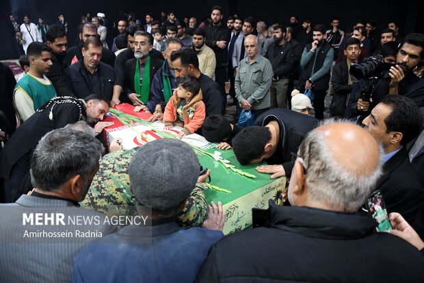 مراسم استقبال از پیکر شهدای گمنام در بیرجند