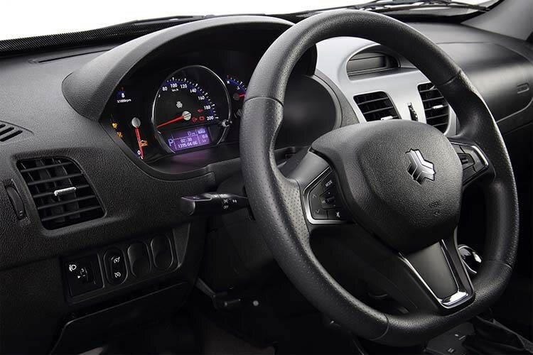 کارشناسی خودرو ساینا؛ مزایا، معایب و ارزش خرید در بازار ایران