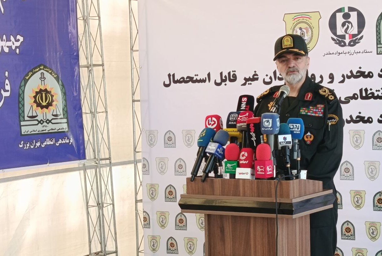 مواد،مخدر،مبارزه،پليس،حوزه،اشاره،كشور،رادان،فرمانده،سردار،ته ...