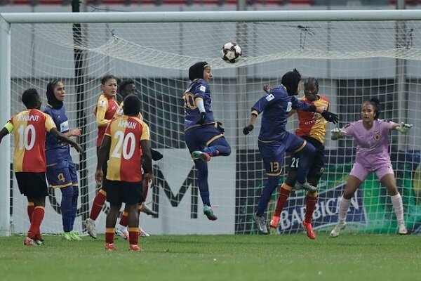 گل،بنگال،توپ،تيم،خاتون،شوت،بم،دروازه،دقيقه،يزداني