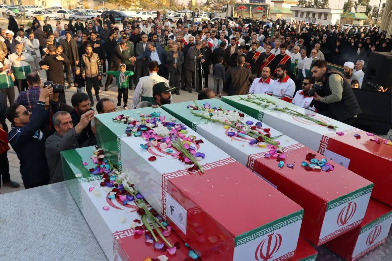 آئین معنوی استقبال از ۸ شهید گمنام در سمنان برگزار شد