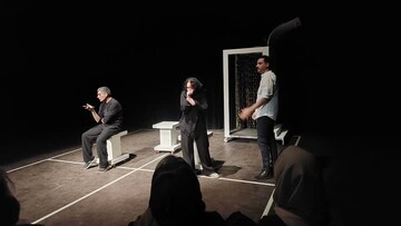 «رئال» در بروجرد به روی صحنه رفت