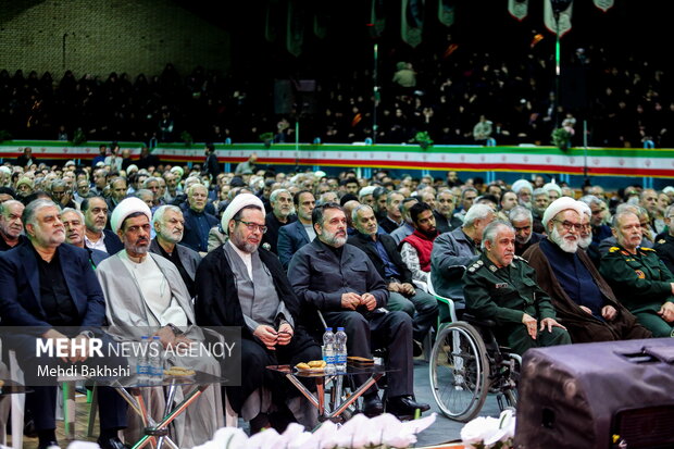 یادواره سرلشکر شهید مهدی زین الدین و 6128 شهید استان قم