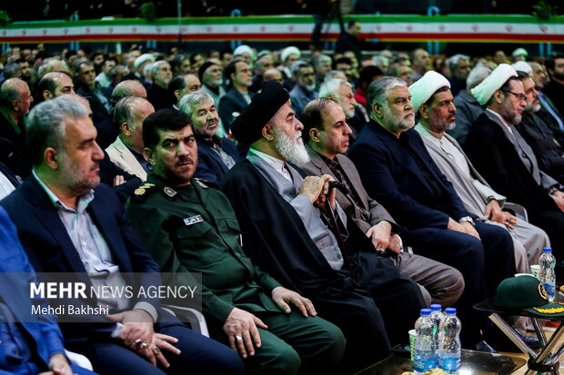 یادواره سرلشکر شهید مهدی زین الدین و 6128 شهید استان قم