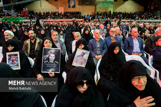 یادواره سرلشکر شهید مهدی زین الدین و 6128 شهید استان قم