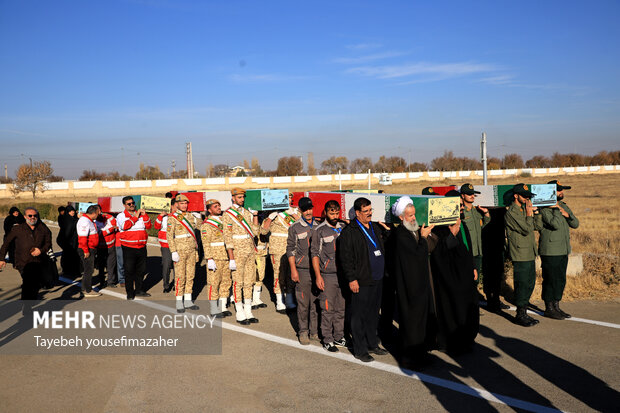 استقبال از پیکر مطهر هشت شهید گمنام در همدان