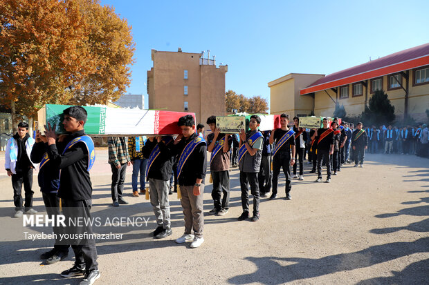 استقبال از پیکر مطهر هشت شهید گمنام در همدان