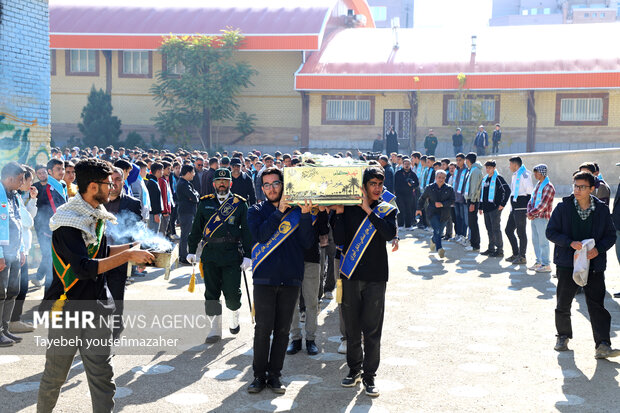 استقبال از پیکر مطهر هشت شهید گمنام در همدان