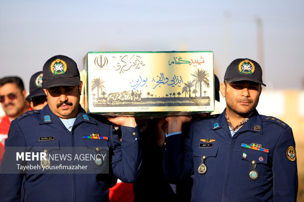 استقبال از پیکر مطهر هشت شهید گمنام در همدان