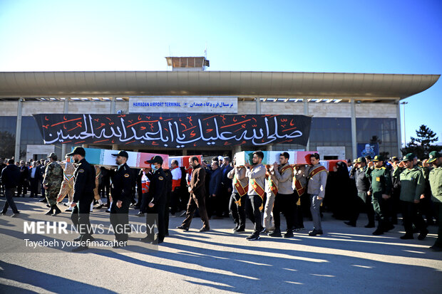 استقبال از پیکر مطهر هشت شهید گمنام در همدان