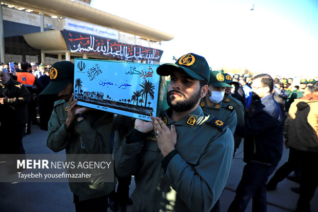 استقبال از پیکر مطهر هشت شهید گمنام در همدان