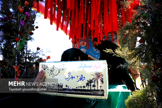 استقبال از پیکر مطهر هشت شهید گمنام در همدان