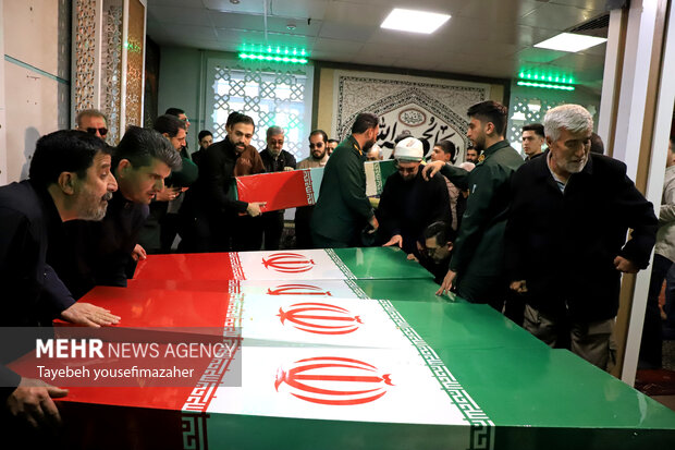 استقبال از پیکر مطهر هشت شهید گمنام در همدان