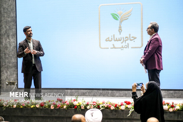 روز اول رویداد رسانه امید