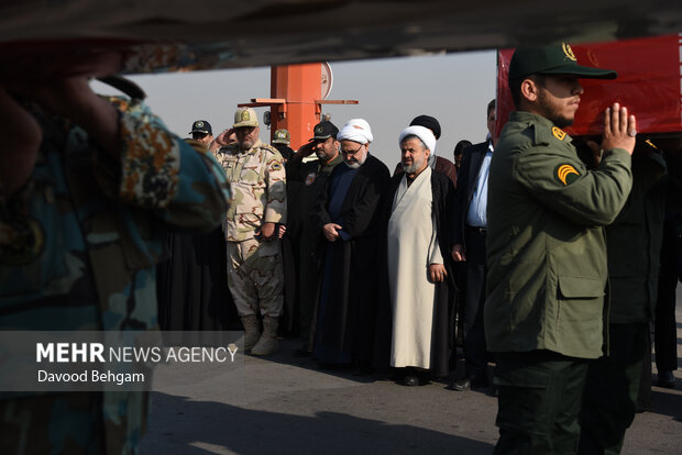 مراسم استقبال از پیکر مطهر ۱۳ شهید گمنام دفاع مقدس در مشهد