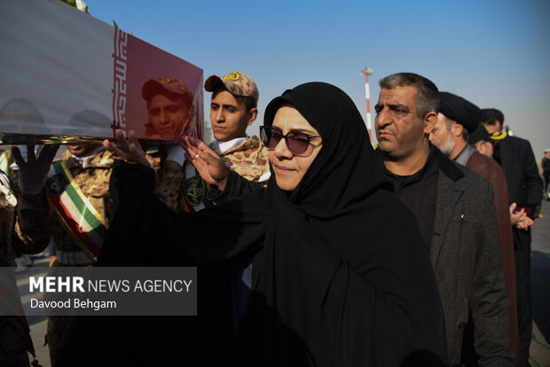 مراسم استقبال از پیکر مطهر ۱۳ شهید گمنام دفاع مقدس در مشهد