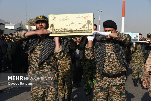 مراسم استقبال از پیکر مطهر ۱۳ شهید گمنام دفاع مقدس در مشهد