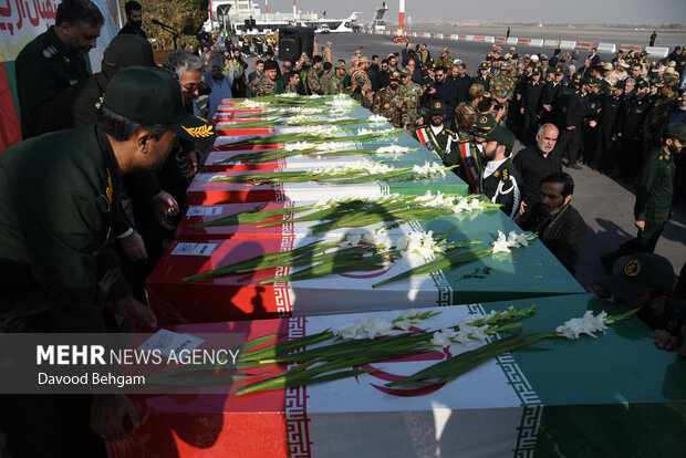 مراسم استقبال از پیکر مطهر ۱۳ شهید گمنام دفاع مقدس در مشهد