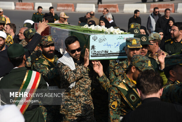 مراسم استقبال از پیکر مطهر ۱۳ شهید گمنام دفاع مقدس در مشهد