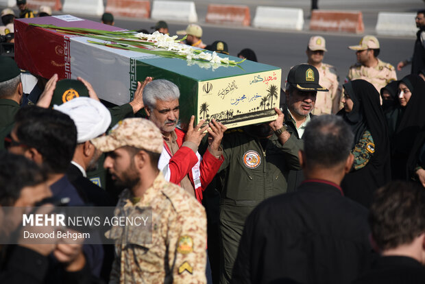 مراسم استقبال از پیکر مطهر ۱۳ شهید گمنام دفاع مقدس در مشهد