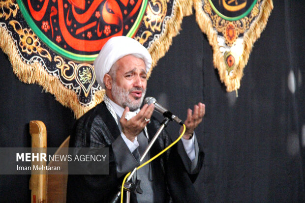 اقامه نماز باران و استغاثه برای نزول رحمت در کرمانشاه