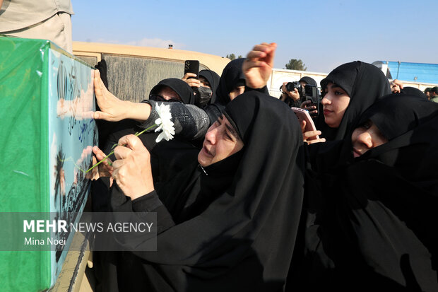 مراسم استقبال از پیکرهای مطهر شهدای گمنام در تبریز