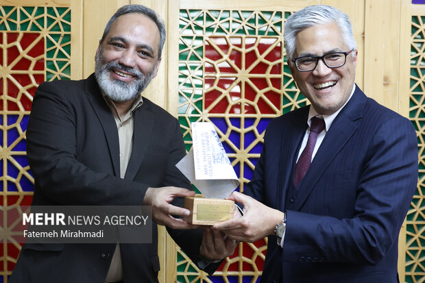 Endonezya'nın Tahran Büyükelçisi, Mehr'i ziyaret etti