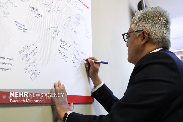 Endonezya'nın Tahran Büyükelçisi, Mehr'i ziyaret etti