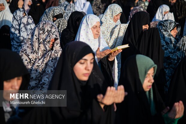 نماز استسقا برای بارش باران در شاهرود