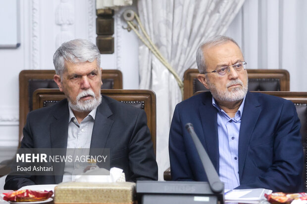 جلسه شورای عالی انقلاب فرهنگی