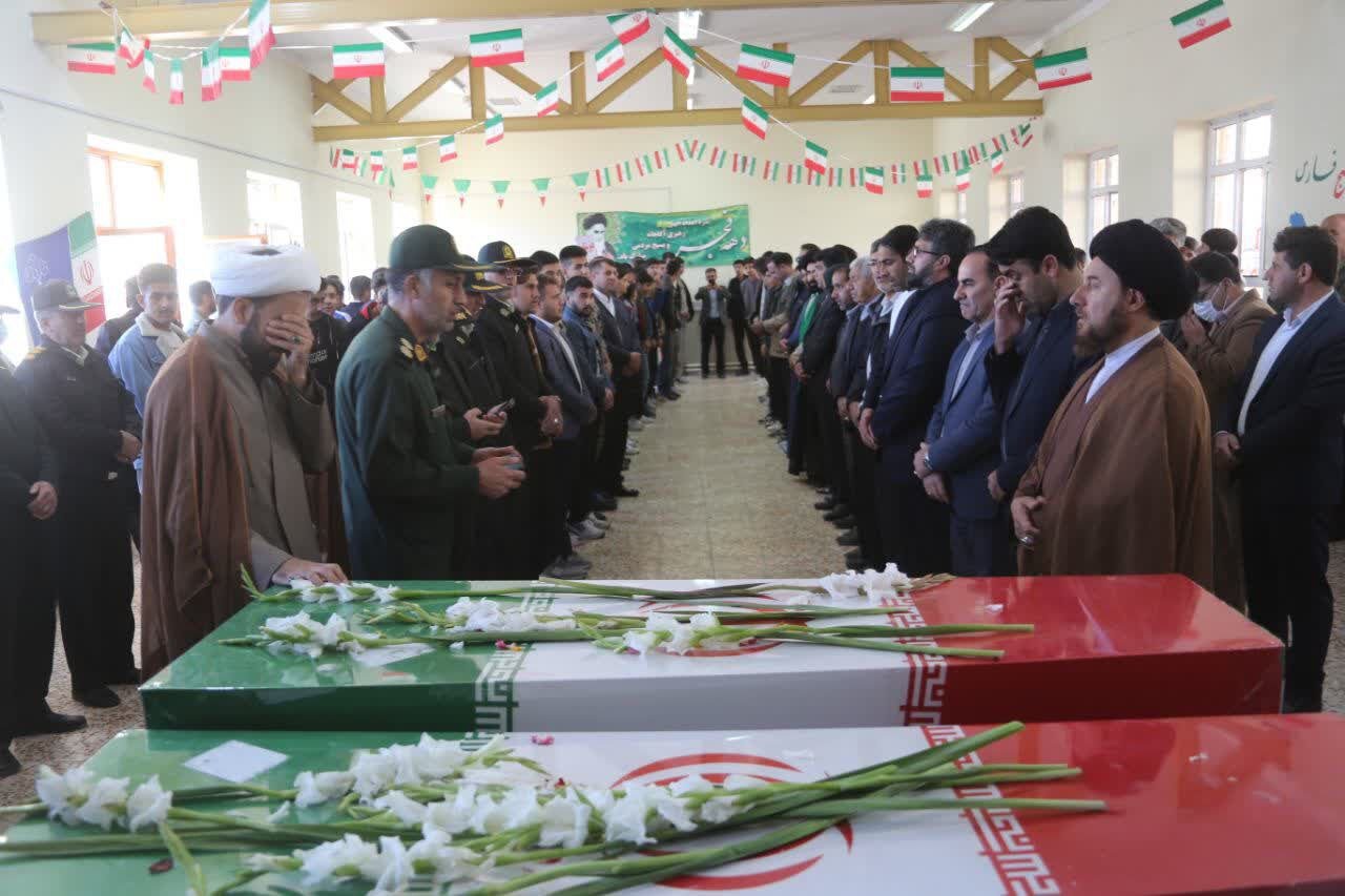 استقبال باشکوه مردم ملکشاهی از پیکر مطهر شهدای گمنام