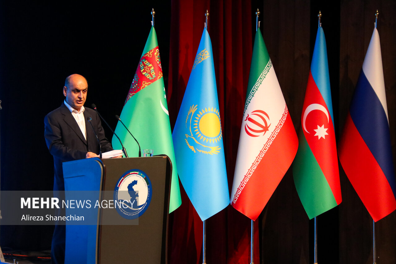 حق شناس: اقتصاد دریامحور آینده کشور را تضمین میکند حق شناس: اقتصاد دریامحور آینده کشور را تضمین میکند