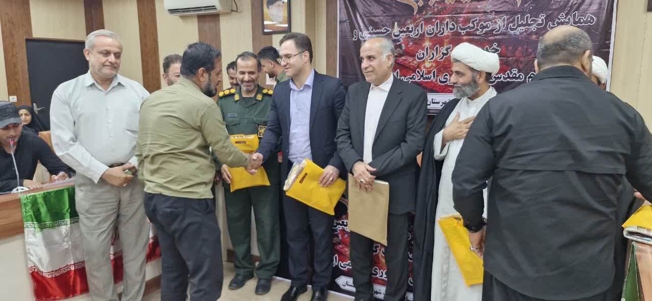 فرماندار تنگستان: با تکیه بر فرهنگ ایثار شهرستان را به اوج میرسانیم