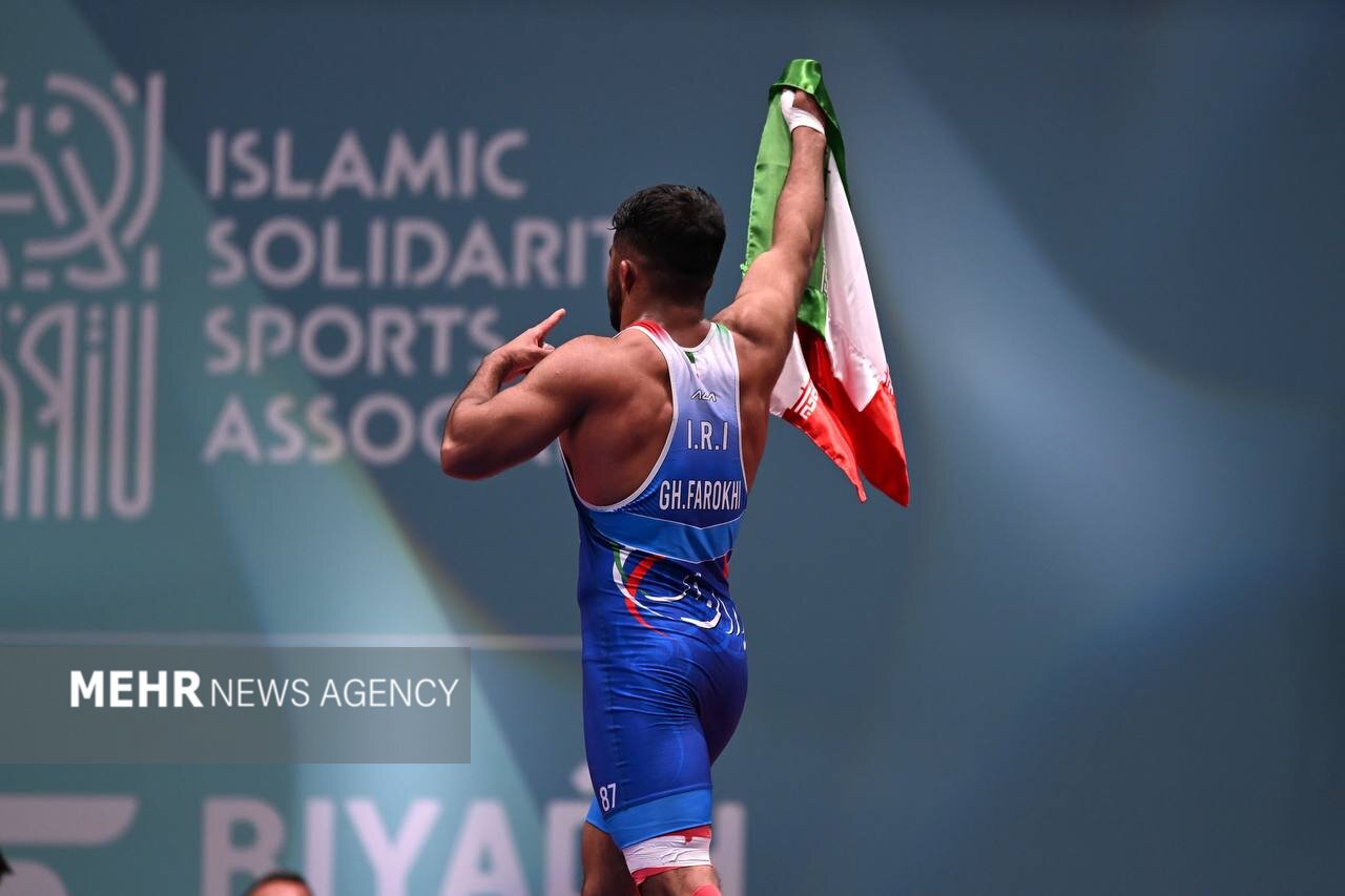 سه فینالیست کشتی فرنگی ایران در روز نخست؛ یک ملیپوش از طلا جا ماند