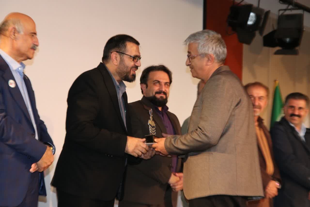 چوارەمین خەڵاتی کتێبی ساڵی کوردستان پێشکەش کرا