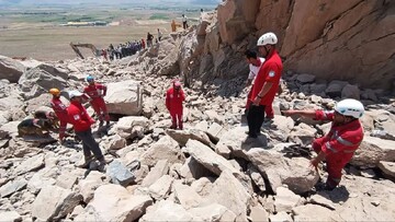 İran'da maden çöktü
