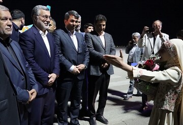 وزیر بهداشت و درمان در سفری دو روزه وارد کرمان شد