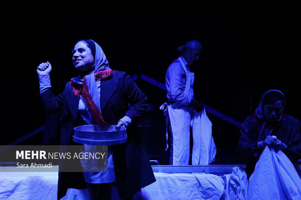 اجرای نمایش‌های صحنه ای سی‌وپنجمین جشنواره تئاتر استان خراسان رضوی