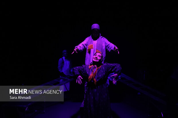 اجرای نمایش‌های صحنه ای سی‌وپنجمین جشنواره تئاتر استان خراسان رضوی