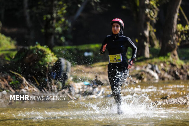 تصاویری از زنان «جان سخت» در دل جنگل