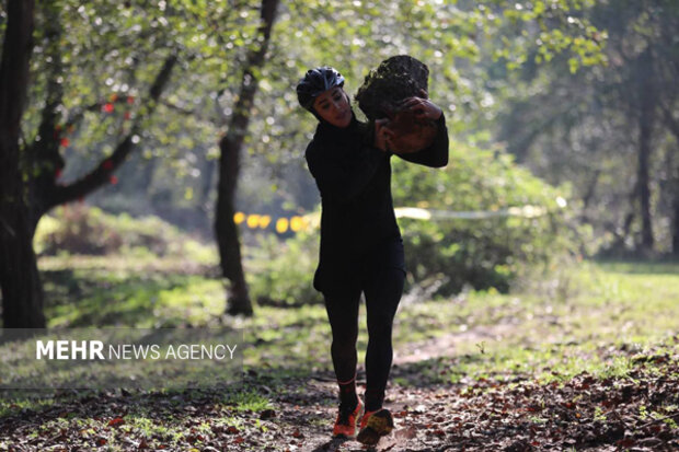 تصاویری از زنان «جان سخت» در دل جنگل