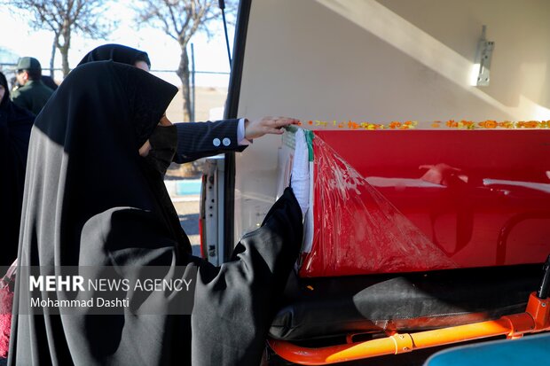 مراسم استقبال از شهدای گمنام دفاع مقدس در فرودگاه اردبیل