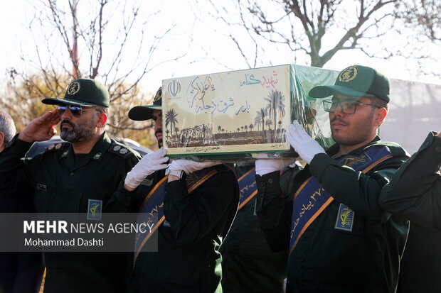 مراسم استقبال از شهدای گمنام دفاع مقدس در فرودگاه اردبیل