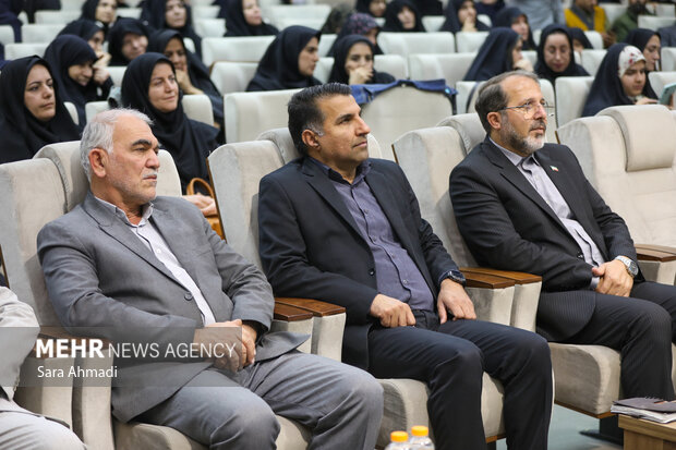 گرامیداشت روز کتاب و کتابخوانی در مشهد