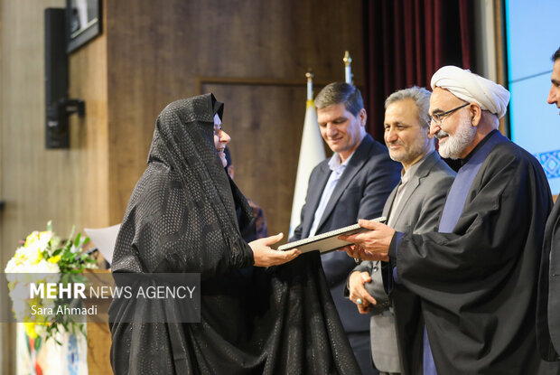 گرامیداشت روز کتاب و کتابخوانی در مشهد 24