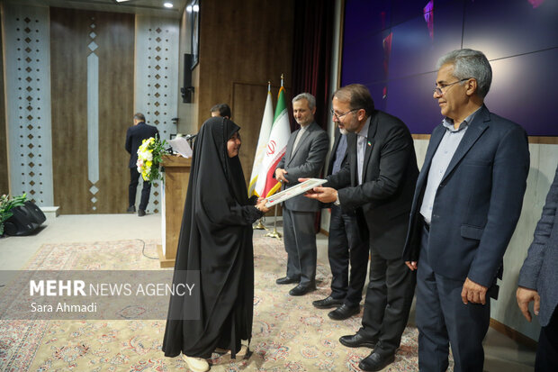 گرامیداشت روز کتاب و کتابخوانی در مشهد 26