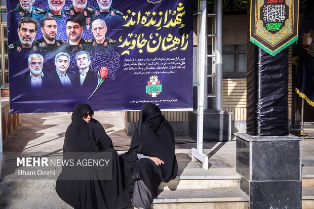 آیین استقبال از سه شهید گمنام در شهر سنندج