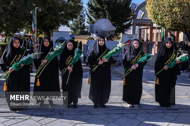 آیین استقبال از سه شهید گمنام در شهر سنندج
