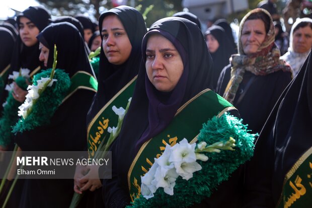 آیین استقبال از سه شهید گمنام در شهر سنندج