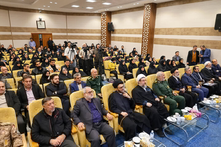 بابازاده: شهدا تاریخ‌سازان ملت‌اند و ثبت روایت جنگ وظیفه امروز ماست